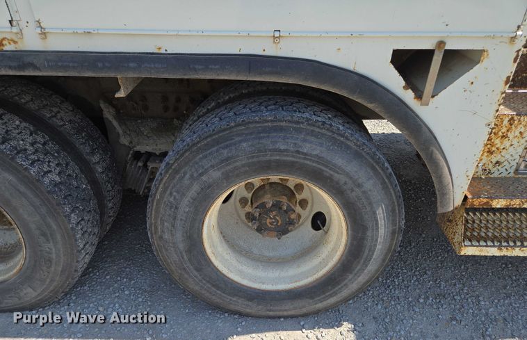 image for item EF1508 2011 International 7500 bucket truck