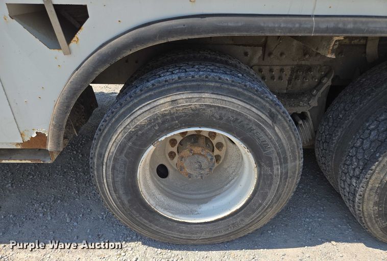 image for item EF1508 2011 International 7500 bucket truck