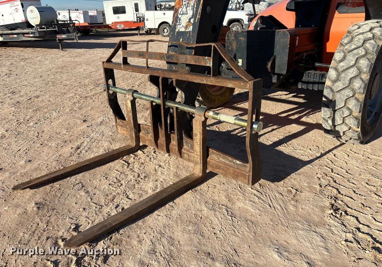 image for item EF5989 2014 JLG G9-43A telehandler