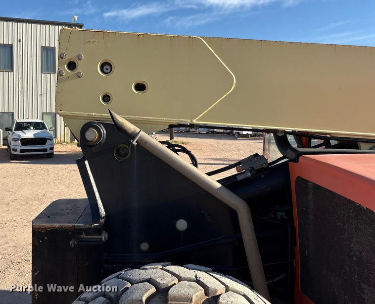 image for item EF5989 2014 JLG G9-43A telehandler