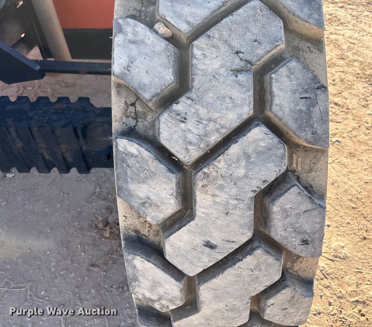 image for item EF5989 2014 JLG G9-43A telehandler