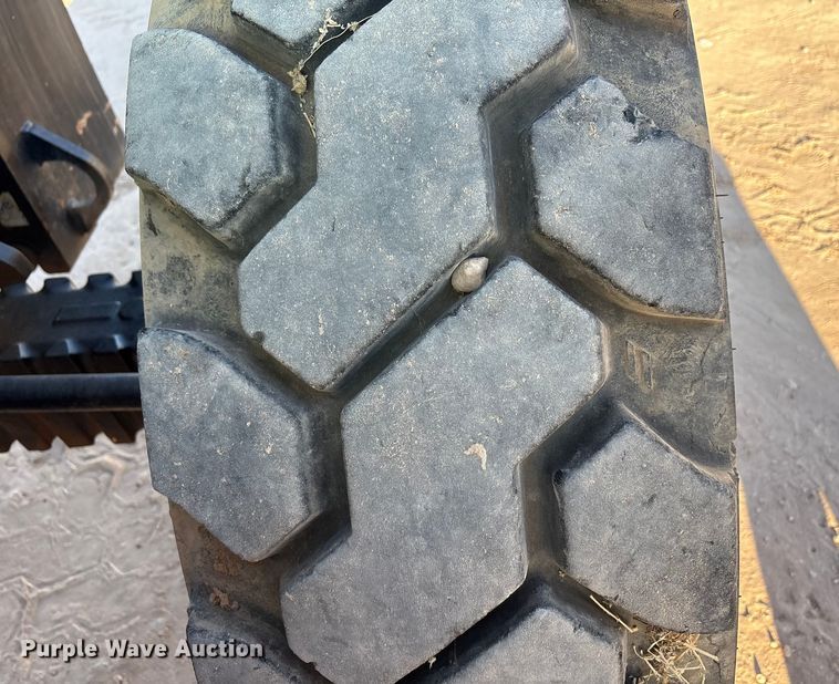 image for item EF5991 2014 JLG G9-43A telehandler