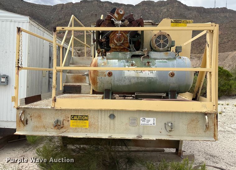 image for item EF6009 Cedarapids twin screw mixer