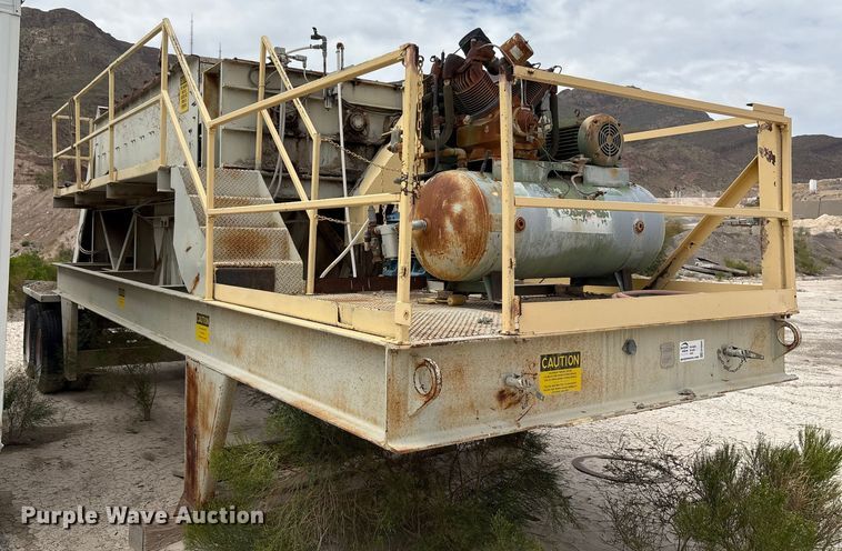 image for item EF6009 Cedarapids twin screw mixer