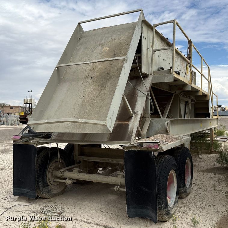 image for item EF6009 Cedarapids twin screw mixer