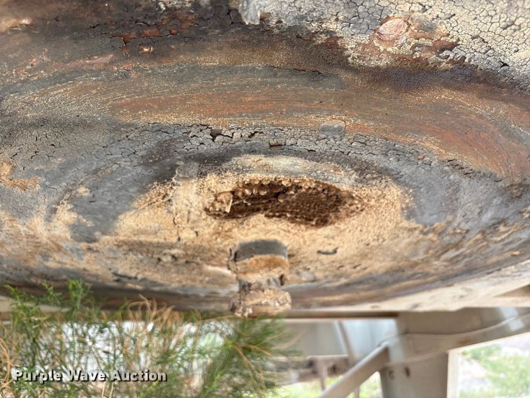 image for item EF6009 Cedarapids twin screw mixer