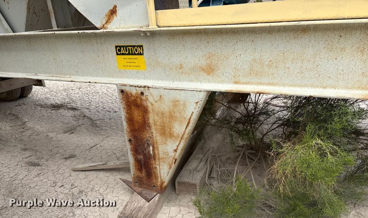 image for item EF6009 Cedarapids twin screw mixer