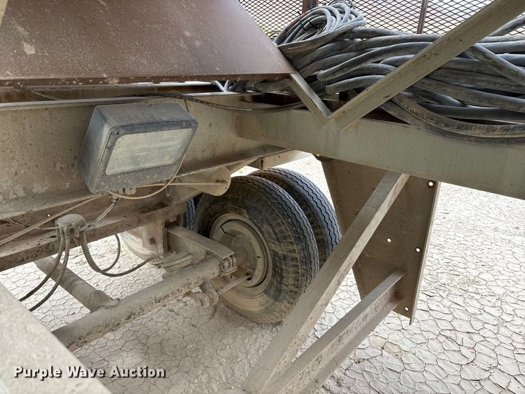 image for item EF6009 Cedarapids twin screw mixer