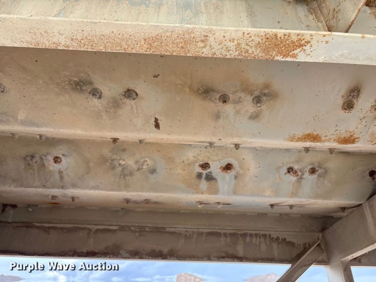 image for item EF6009 Cedarapids twin screw mixer