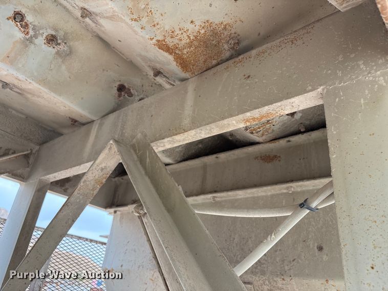 image for item EF6009 Cedarapids twin screw mixer