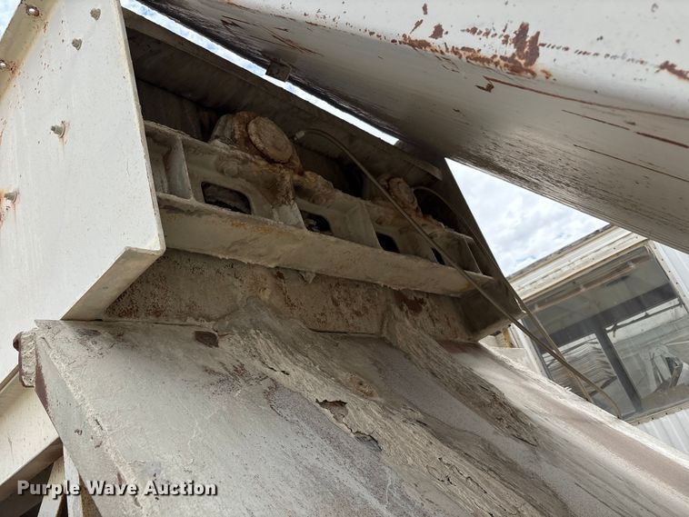 image for item EF6009 Cedarapids twin screw mixer