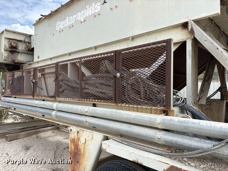 image for item EF6009 Cedarapids twin screw mixer