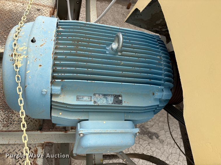 image for item EF6009 Cedarapids twin screw mixer