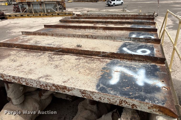 image for item EF6009 Cedarapids twin screw mixer