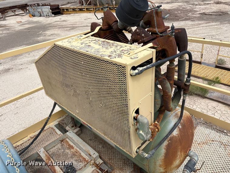 image for item EF6009 Cedarapids twin screw mixer