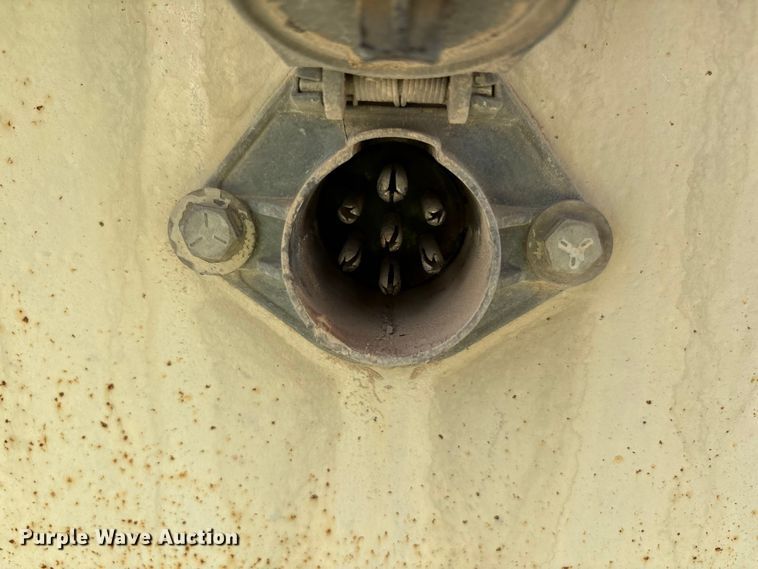 image for item EF6009 Cedarapids twin screw mixer