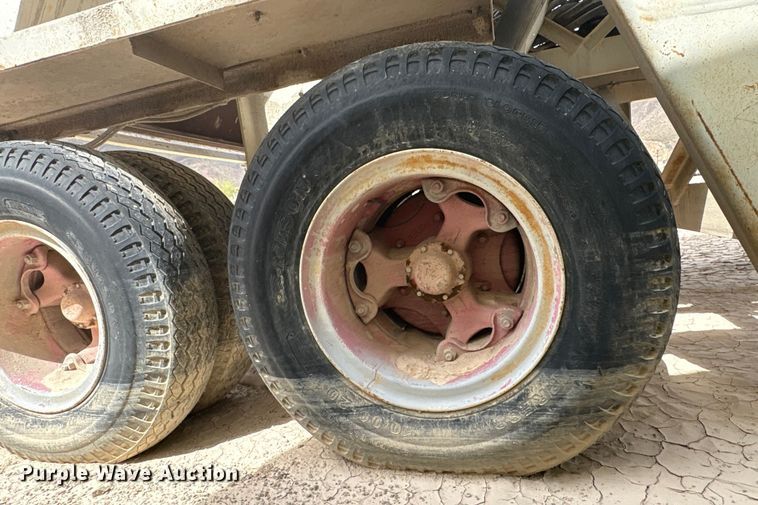 image for item EF6009 Cedarapids twin screw mixer