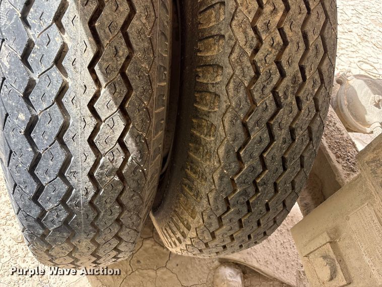 image for item EF6009 Cedarapids twin screw mixer