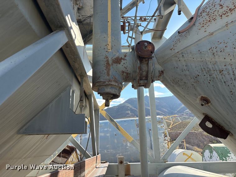 image for item EF6018 Portable Raising ready mix silo