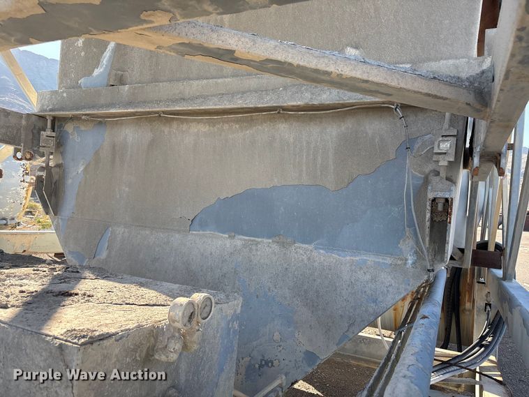 image for item EF6018 Portable Raising ready mix silo