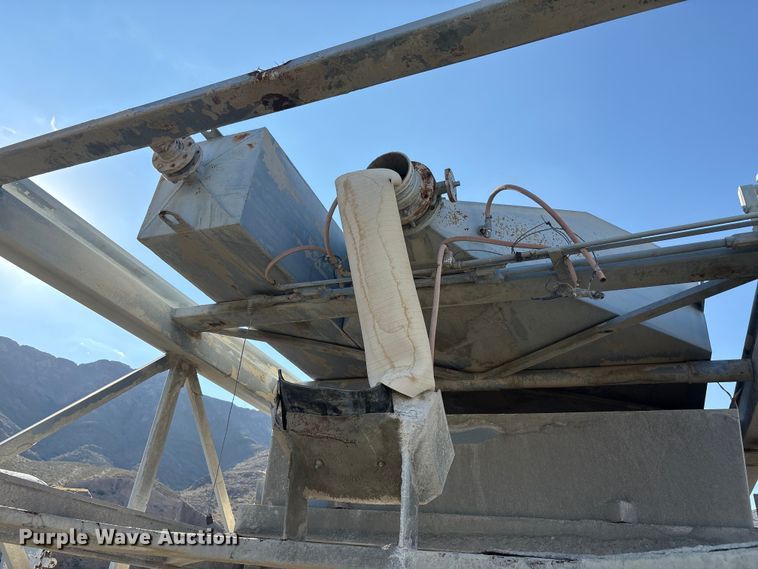 image for item EF6018 Portable Raising ready mix silo