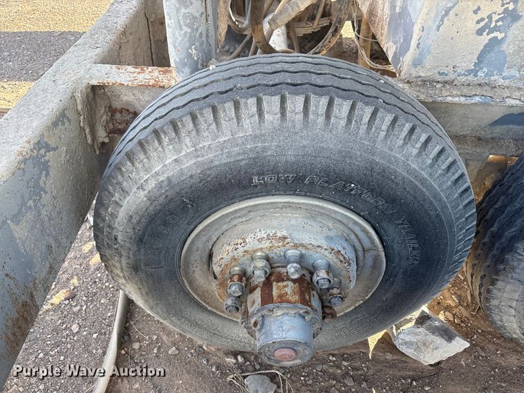 image for item EF6018 Portable Raising ready mix silo