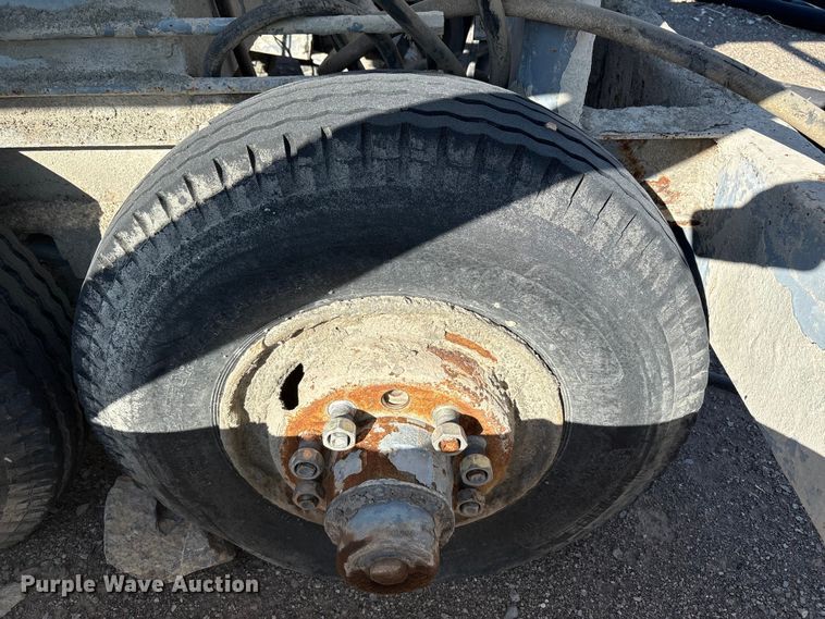 image for item EF6018 Portable Raising ready mix silo