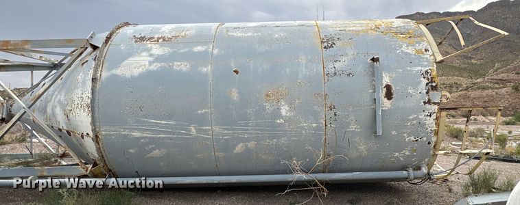 image for item EF6019 Concrete silo