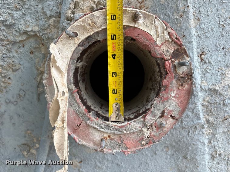 image for item EF6019 Concrete silo