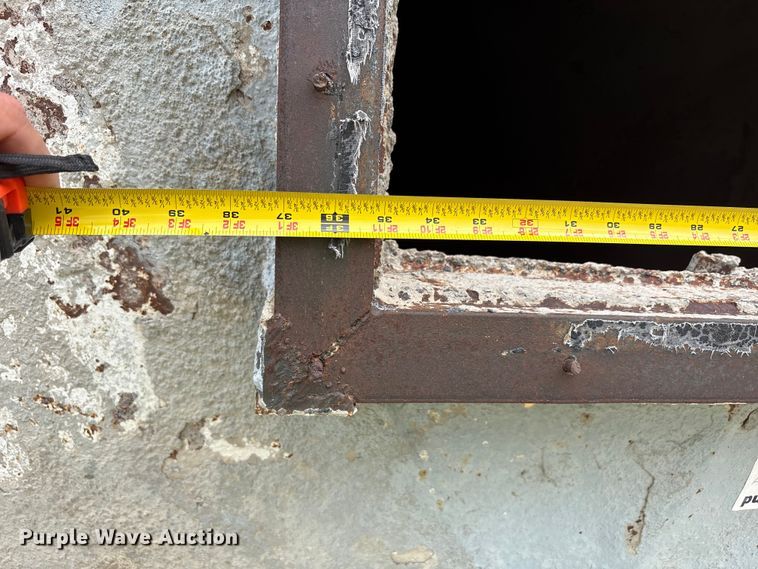 image for item EF6019 Concrete silo