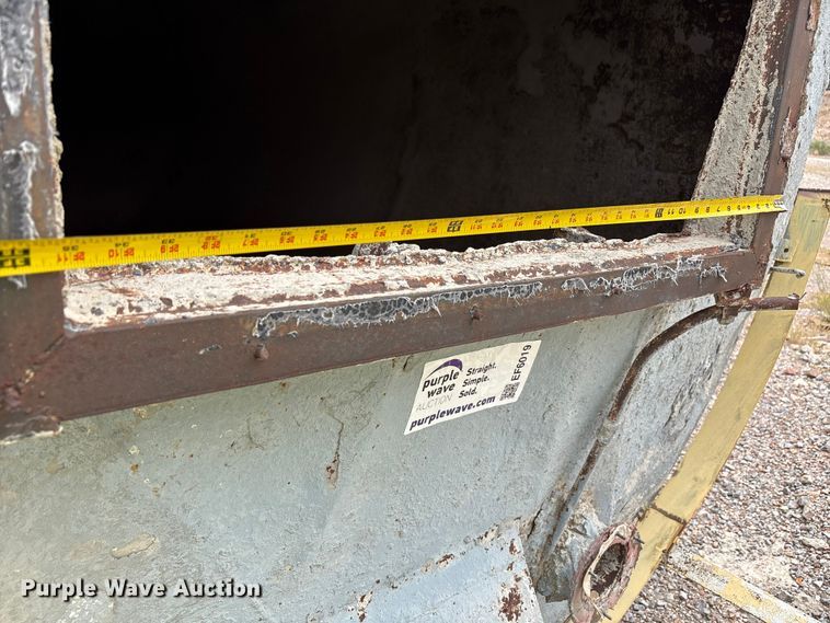 image for item EF6019 Concrete silo