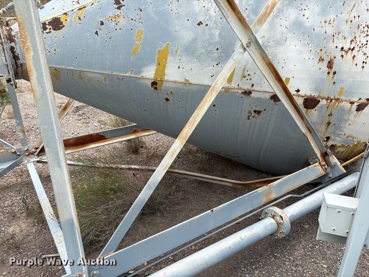 image for item EF6019 Concrete silo