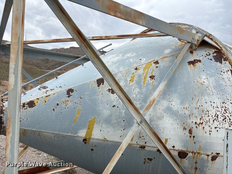 image for item EF6019 Concrete silo