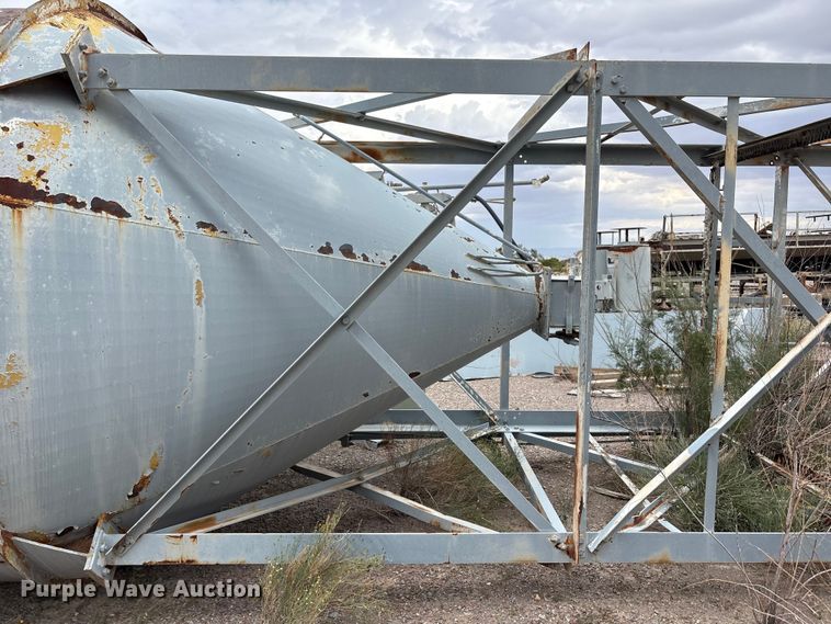 image for item EF6019 Concrete silo