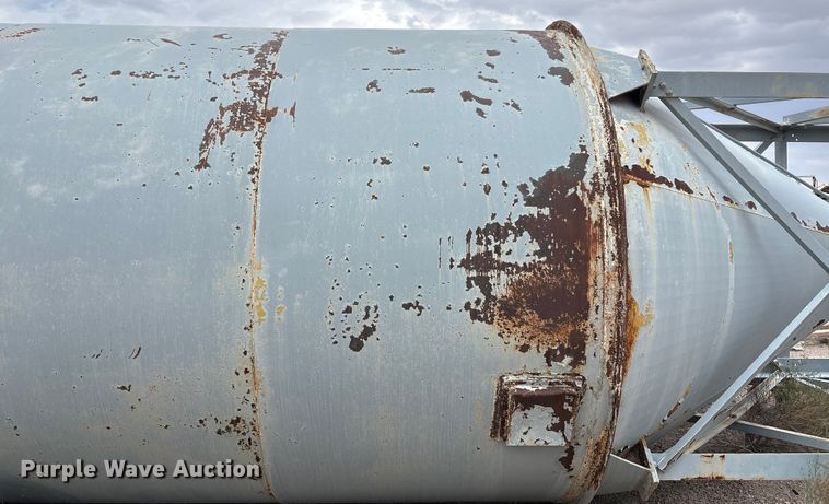 image for item EF6019 Concrete silo