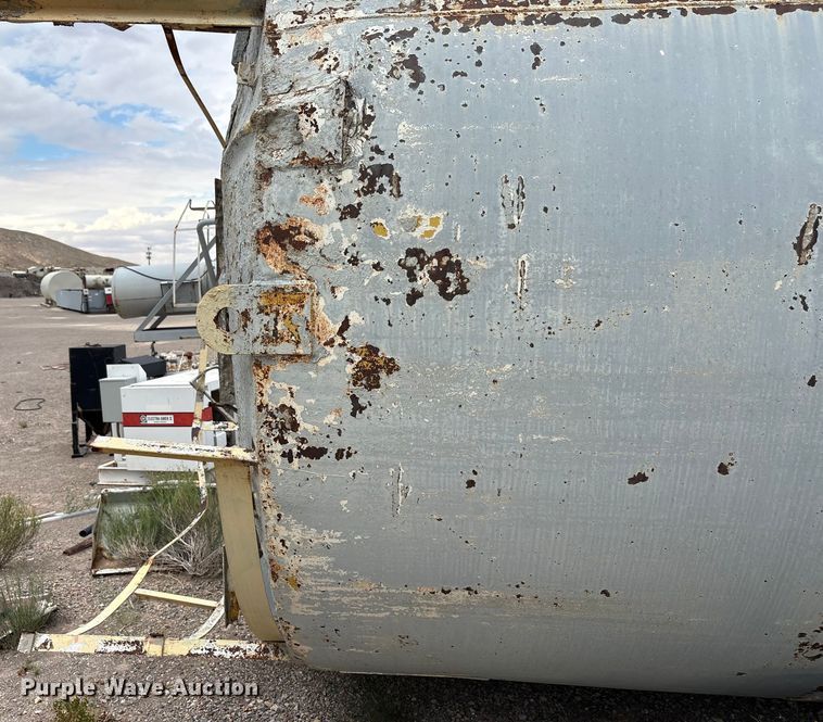 image for item EF6019 Concrete silo