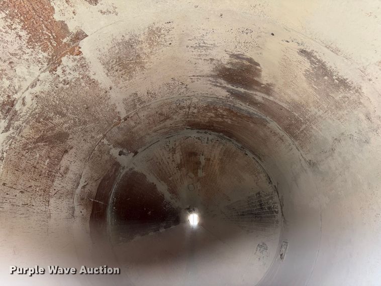 image for item EF6019 Concrete silo