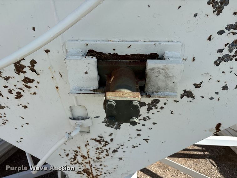 image for item EF6028 Vince Hagan mobile batch plant