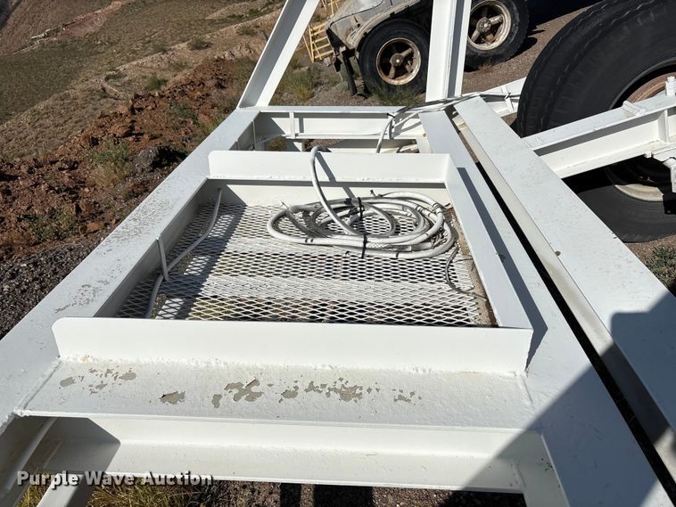 image for item EF6028 Vince Hagan mobile batch plant