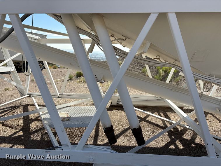 image for item EF6028 Vince Hagan mobile batch plant