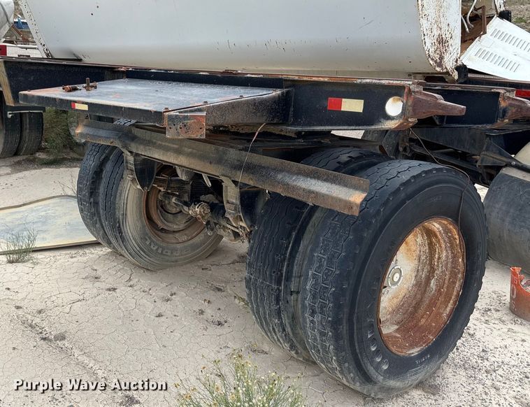image for item EF6035 1985 Knight Trailers roll off trailer
