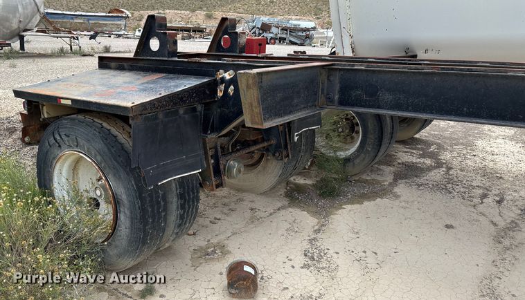 image for item EF6035 1985 Knight Trailers roll off trailer