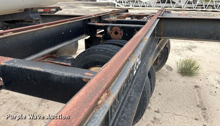 image for item EF6035 1985 Knight Trailers roll off trailer