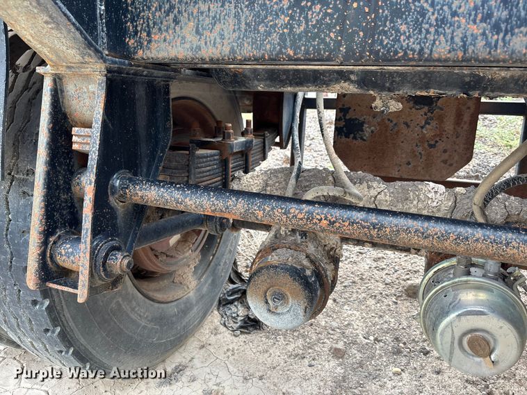 image for item EF6035 1985 Knight Trailers roll off trailer