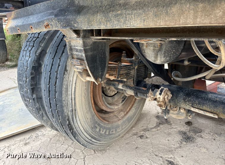 image for item EF6035 1985 Knight Trailers roll off trailer