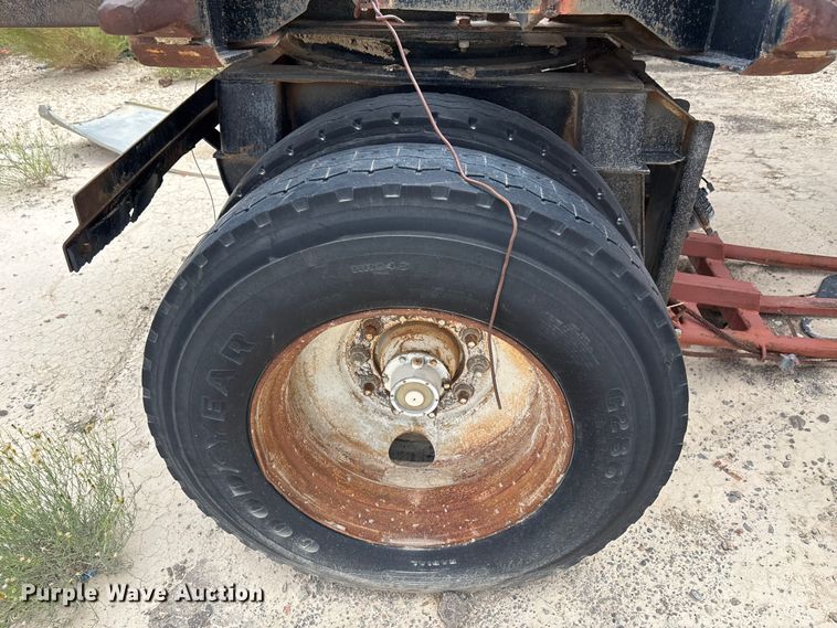 image for item EF6035 1985 Knight Trailers roll off trailer