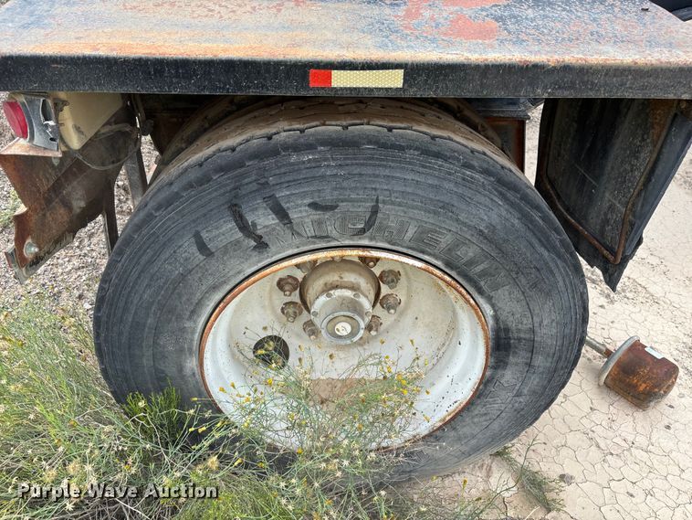 image for item EF6035 1985 Knight Trailers roll off trailer