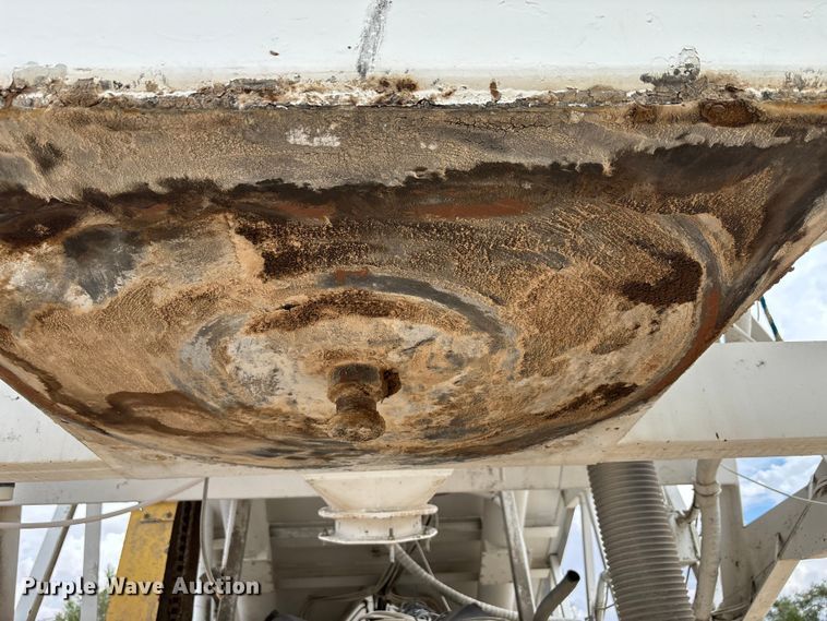 image for item EF6036 Vince Hagan mobile aggregate batch mixing plant