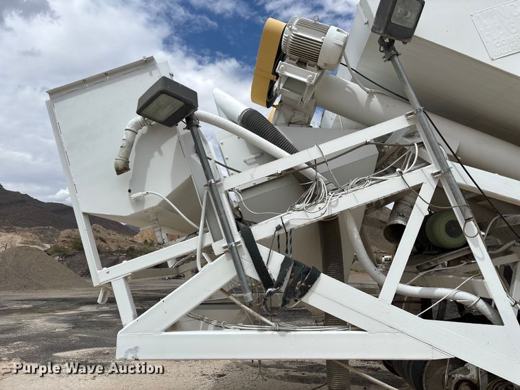 image for item EF6036 Vince Hagan mobile aggregate batch mixing plant