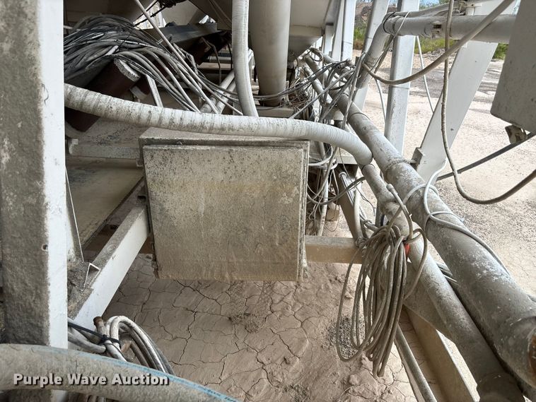 image for item EF6036 Vince Hagan mobile aggregate batch mixing plant